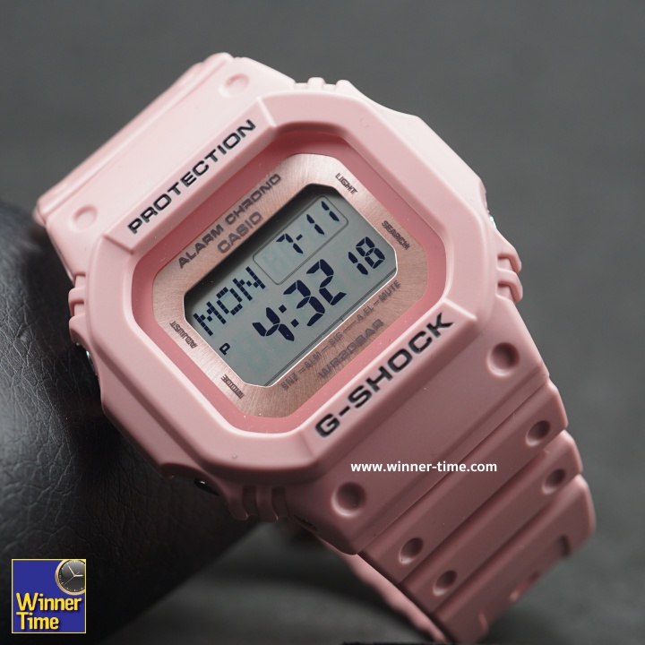 นาฬิกาจีช๊อค G-SHOCK รุ่นLOV-18B-4  รุ่นพิเศษ สีพิเศษ