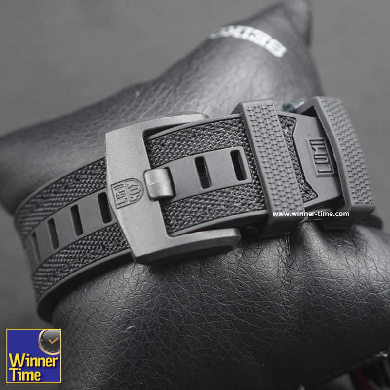 นาฬิกา LUMINOX ICE-SAR ARCTIC 1000 SERIES รุ่น: XL.1001