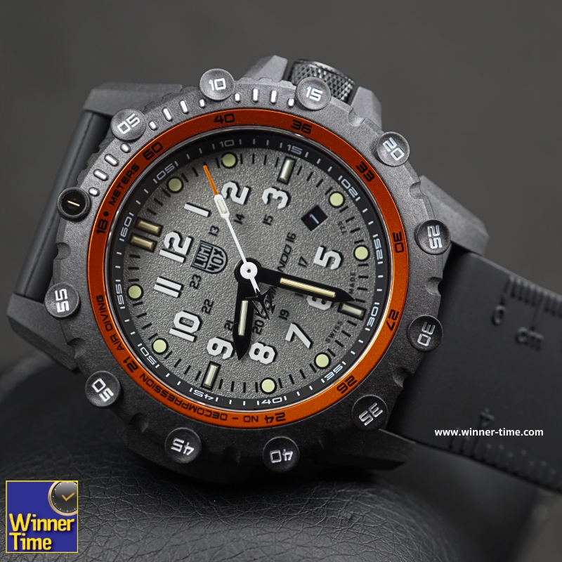 Luminox THE COMMANDO FROGMAN 3300 SERIES รุ่น XS.3301