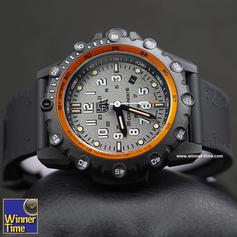 Luminox THE COMMANDO FROGMAN 3300 SERIES รุ่น XS.3301