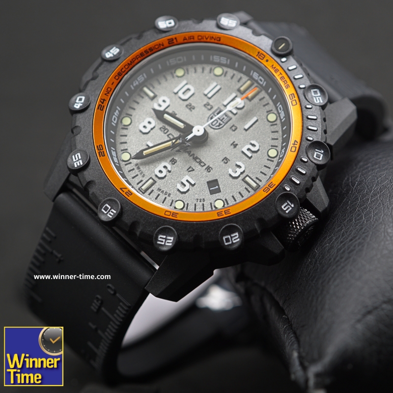 Luminox THE COMMANDO FROGMAN 3300 SERIES รุ่น XS.3301