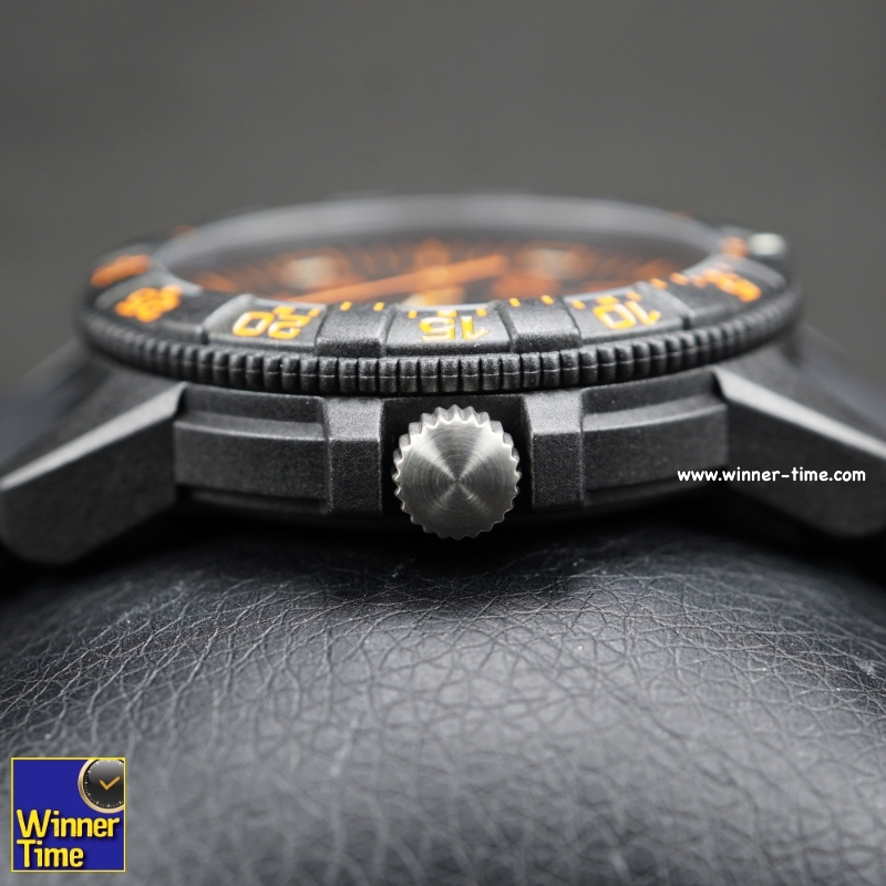 นาฬิกา Luminox Leatherback Sea Turtle Giant 0320 Series (Black/Orange) รุ่น XS.0329
