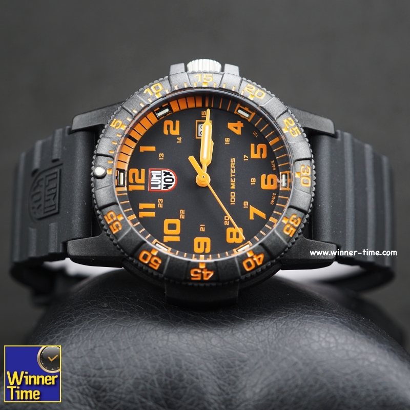 นาฬิกา Luminox Leatherback Sea Turtle Giant 0320 Series (Black/Orange) รุ่น XS.0329
