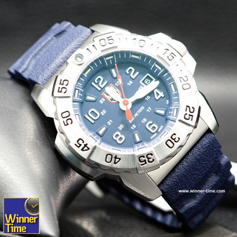 นาฬิกาLUMINOX NAVY SEAL STEEL 3250 SERIES รุ่น XS.3253