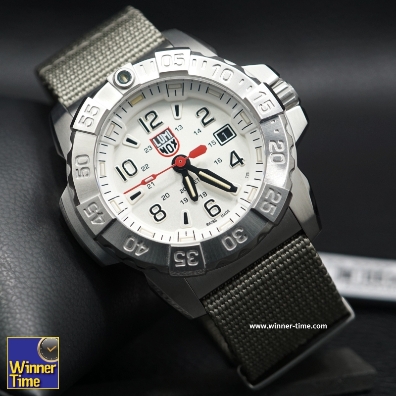 นาฬิกาLUMINOX NAVY SEAL STEEL 3250 SERIES รุ่น XS.3257