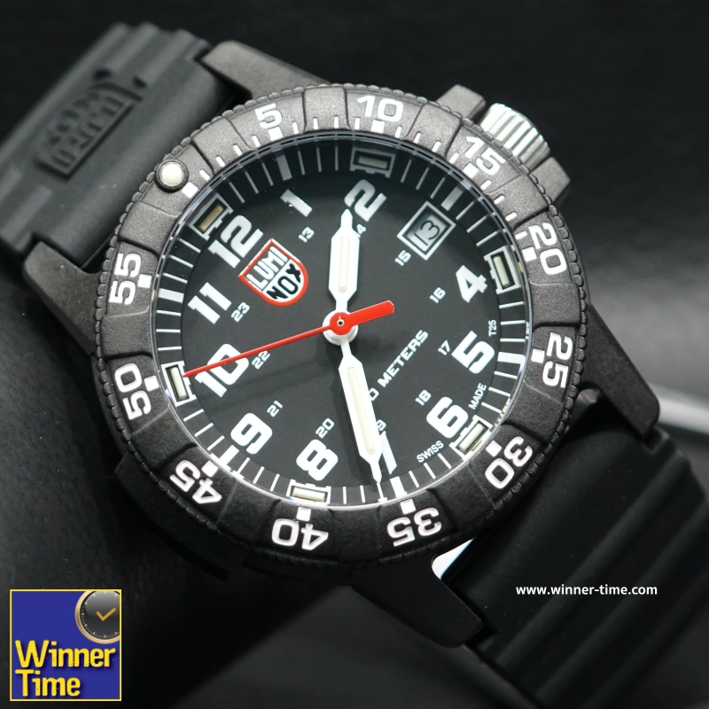 นาฬิกา Luminox Leatherback Sea Turtle 0300 Series (Black/White) รุ่น XS.0301