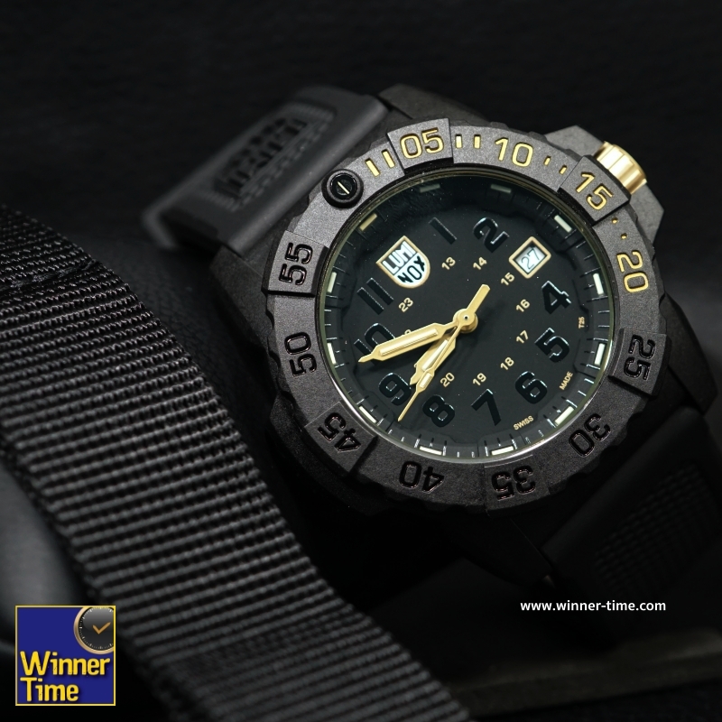 นาฬิกาLuminox Navy SEAL Colormark 3500 Series LimitedEdition (Black/Gold) รุ่น XS.3501.GOLD.SET
