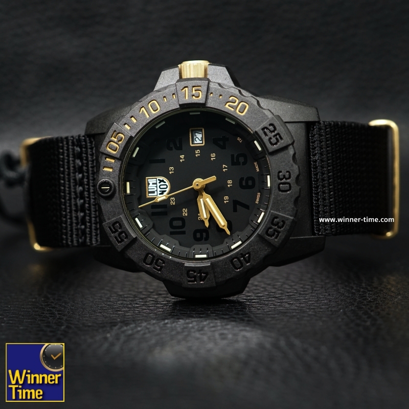 นาฬิกาLuminox Navy SEAL Colormark 3500 Series LimitedEdition (Black/Gold) รุ่น XS.3501.GOLD.SET