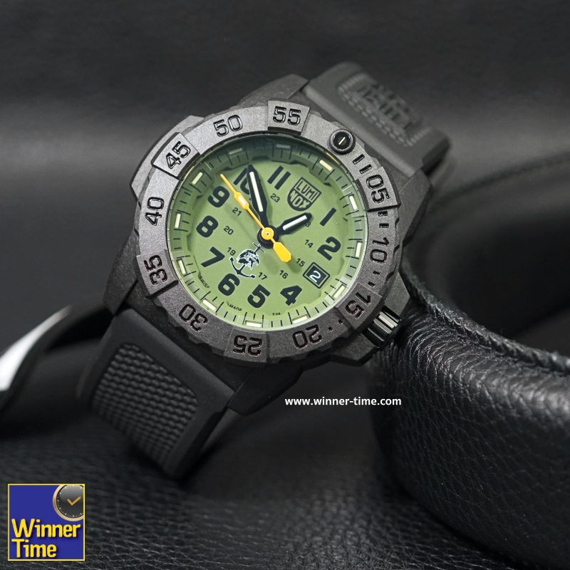 นาฬิกาLuminox Navy Seal Quartz 200M รุ่น XS.3517.NQ.SET