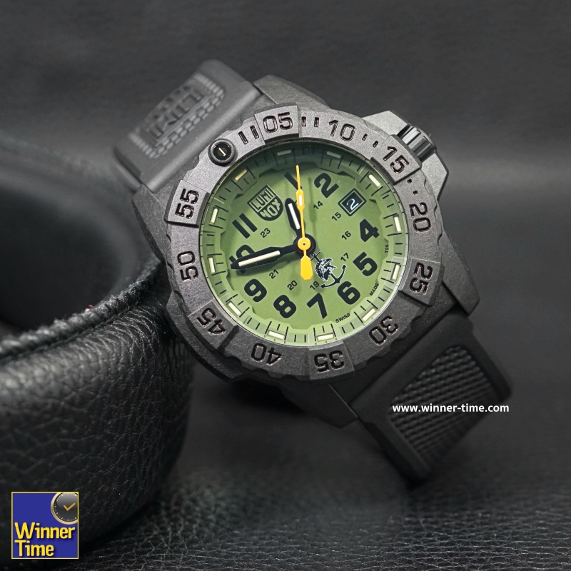 นาฬิกาLuminox Navy Seal Quartz 200M รุ่น XS.3517.NQ.SET