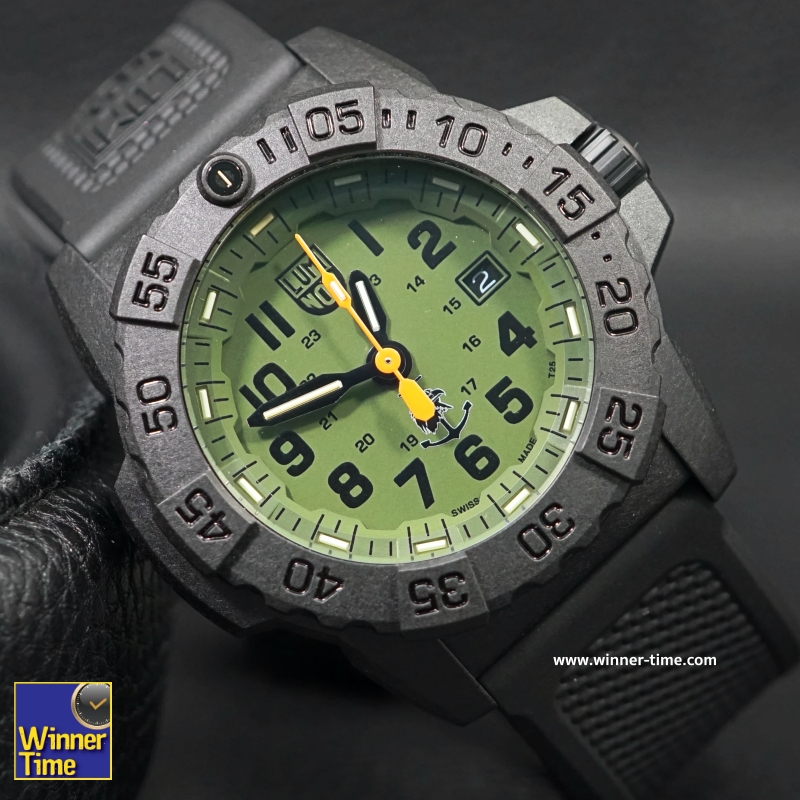นาฬิกาLuminox Navy Seal Quartz 200M รุ่น XS.3517.NQ.SET