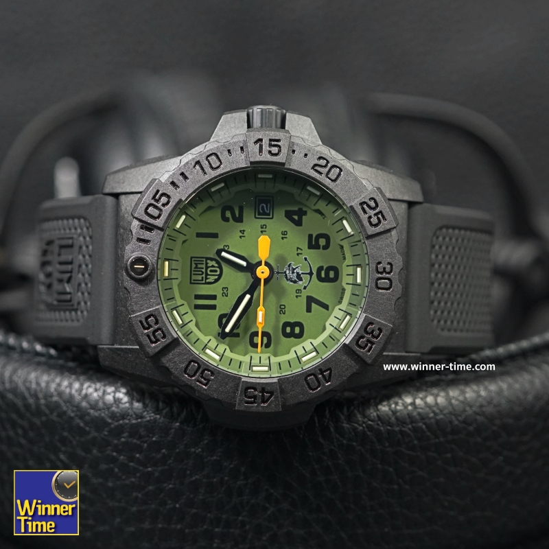 นาฬิกาLuminox Navy Seal Quartz 200M รุ่น XS.3517.NQ.SET