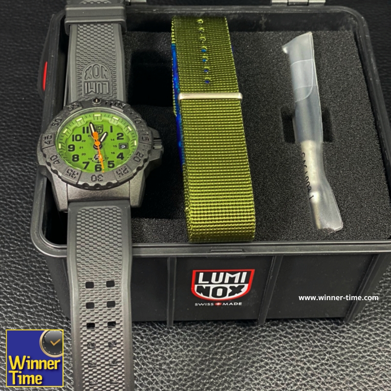 นาฬิกาLuminox Navy Seal Quartz 200M รุ่น XS.3517.NQ.SET