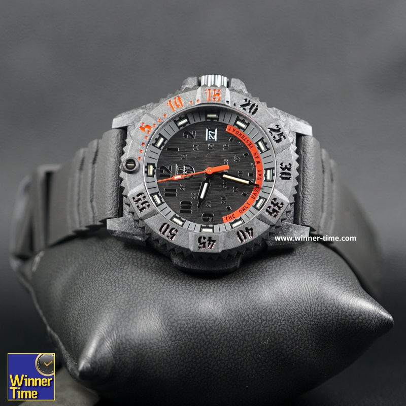 นาฬิกาLUMINOX LIMITED EDITION MASTER CARBON SEAL - THE ONLY EASY DAY WAS YESTERDAY รุ่น XS.3801.EY