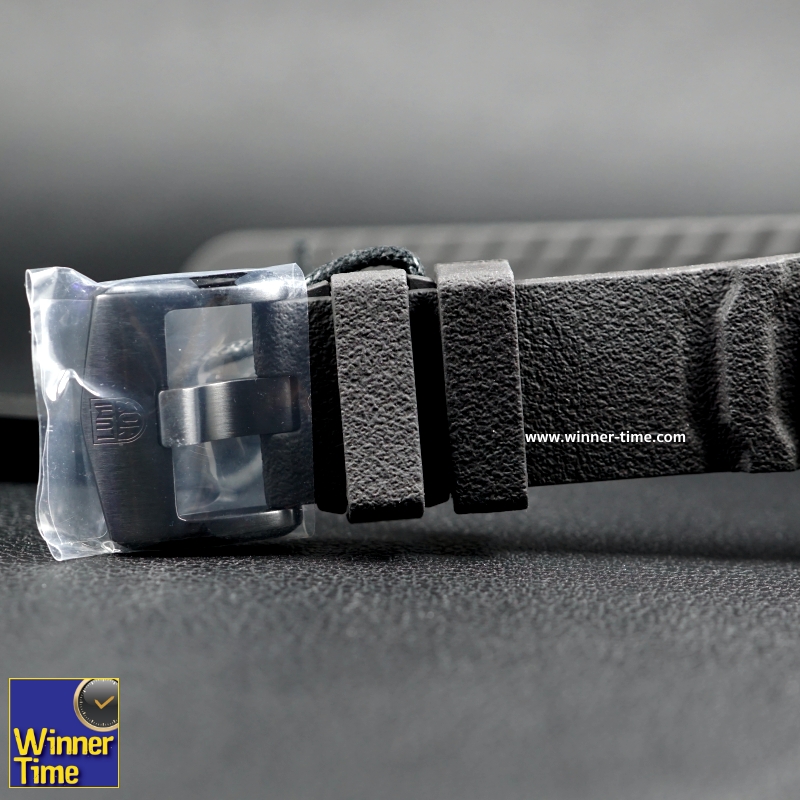 นาฬิกาLUMINOX LIMITED EDITION MASTER CARBON SEAL - THE ONLY EASY DAY WAS YESTERDAY รุ่น XS.3801.EY