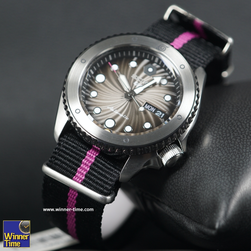 นาฬิกาSEIKO 5 SPORTS x NARUTO & BORUTO Limited Edition รุ่น SRPF65K1,SRPF65K,SRPF65, ( BORUTO)