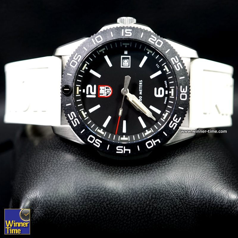 นาฬิกา LUMINOX Pacific Diver Rubber Strap รุ่น XS.3121.WF (สายยางสีขาว)