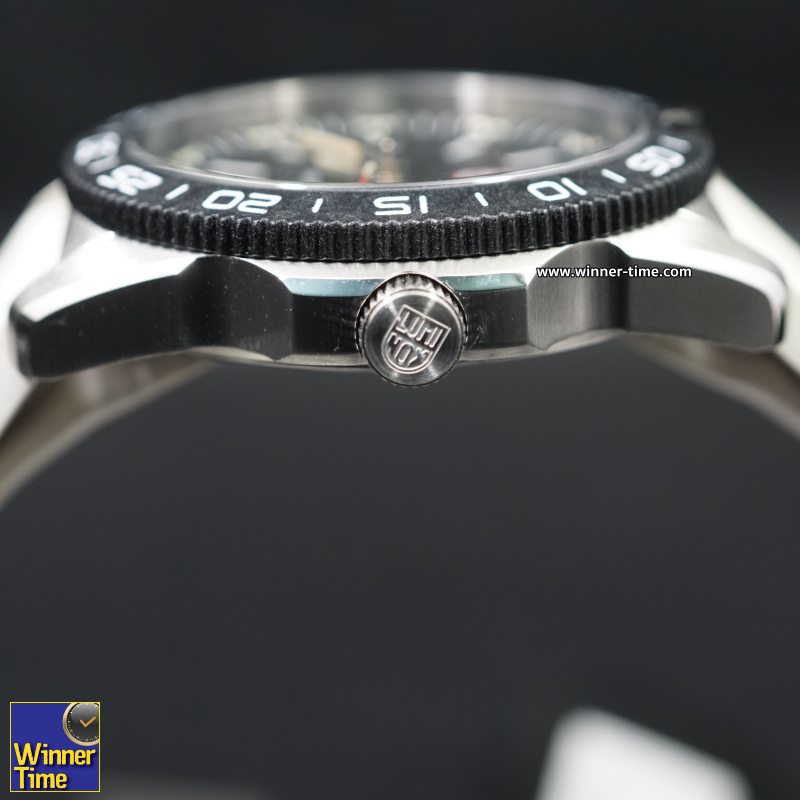 นาฬิกา LUMINOX Pacific Diver Rubber Strap รุ่น XS.3121.WF (สายยางสีขาว)