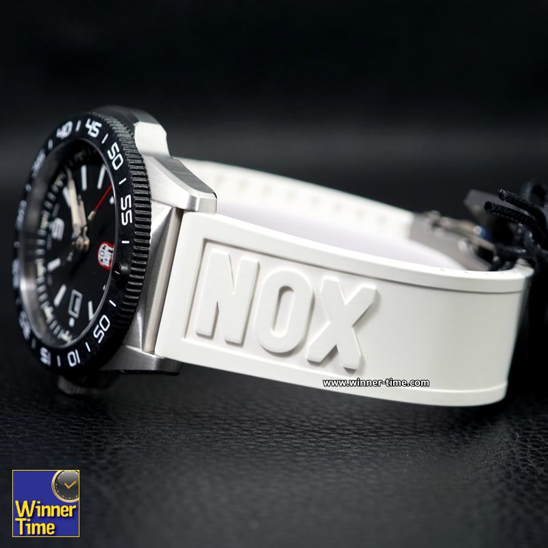 นาฬิกา LUMINOX Pacific Diver Rubber Strap รุ่น XS.3121.WF (สายยางสีขาว)