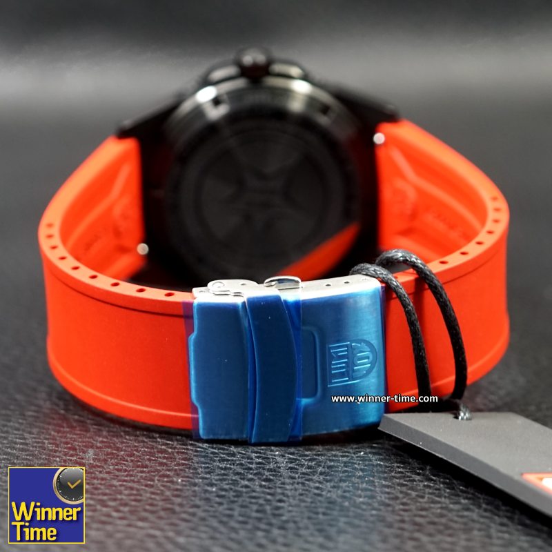นาฬิกา LUMINOX Pacific Diver Rubber Strap รุ่น XS.3121.BO.RF (สายสีแดง)