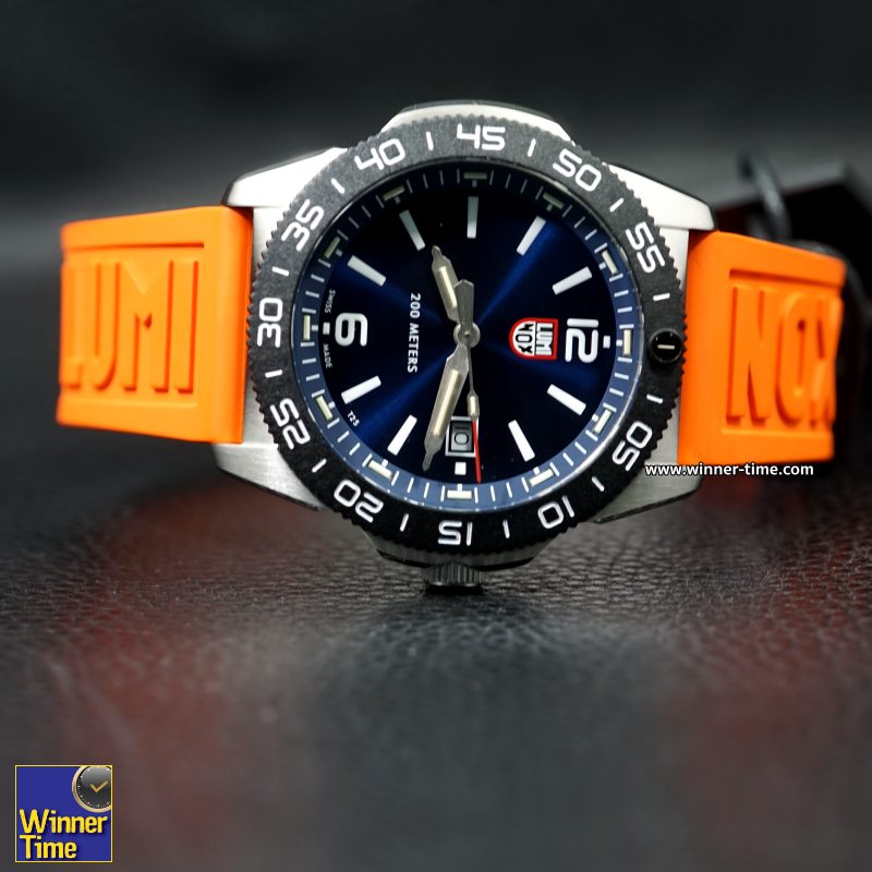 นาฬิกา LUMINOX Pacific Diver Rubber Strap รุ่น XS.3123.RF (สายสีส้ม)