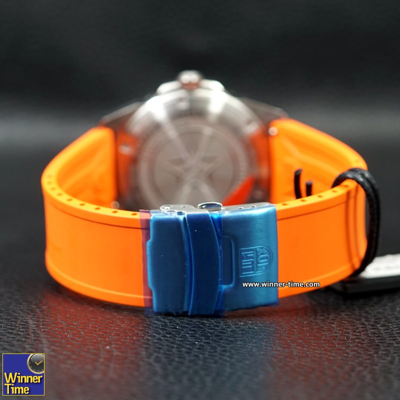 นาฬิกา LUMINOX Pacific Diver Rubber Strap รุ่น XS.3123.RF (สายสีส้ม)