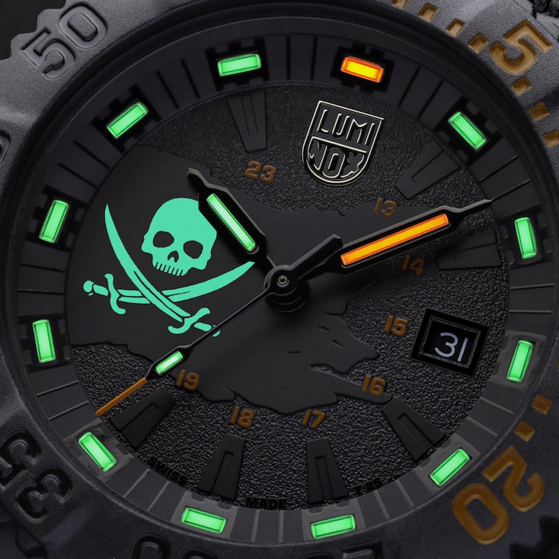 นาฬิกาข้อมือ LUMINOX Pirates 3050 Series - 3051.PIR.LE Limited Edition รุ่น XS.3051.PIR.LE ผลิตจำนวนจำกัดเพียง 888 เรือนทั่วโลกทั่วโลก นาฬิกาข้อมือ LUMINOX Pirates 3050 Series - 3051.PIR.LE Limited Edition รุ่น XS.3051.PIR.LE ผลิตจำนวนจำกัดเพียง 888 เรือนทั่วโลกทั่วโลก