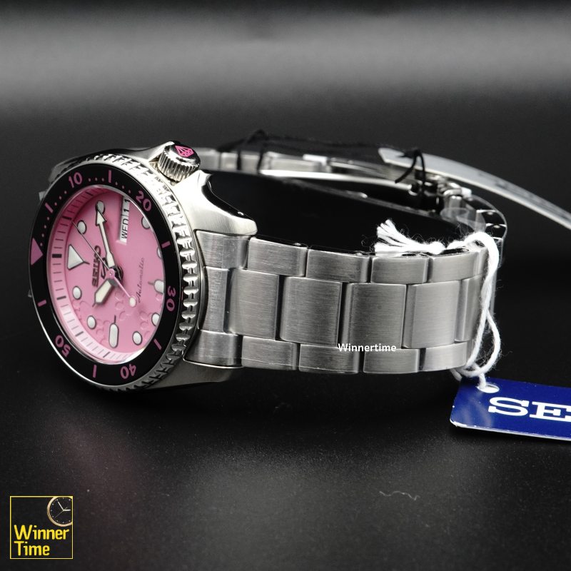 นาฬิกาข้อมือ SEIKO 5 Sports SKX series Pink Panther Limited Edition รุ่น SRPM07