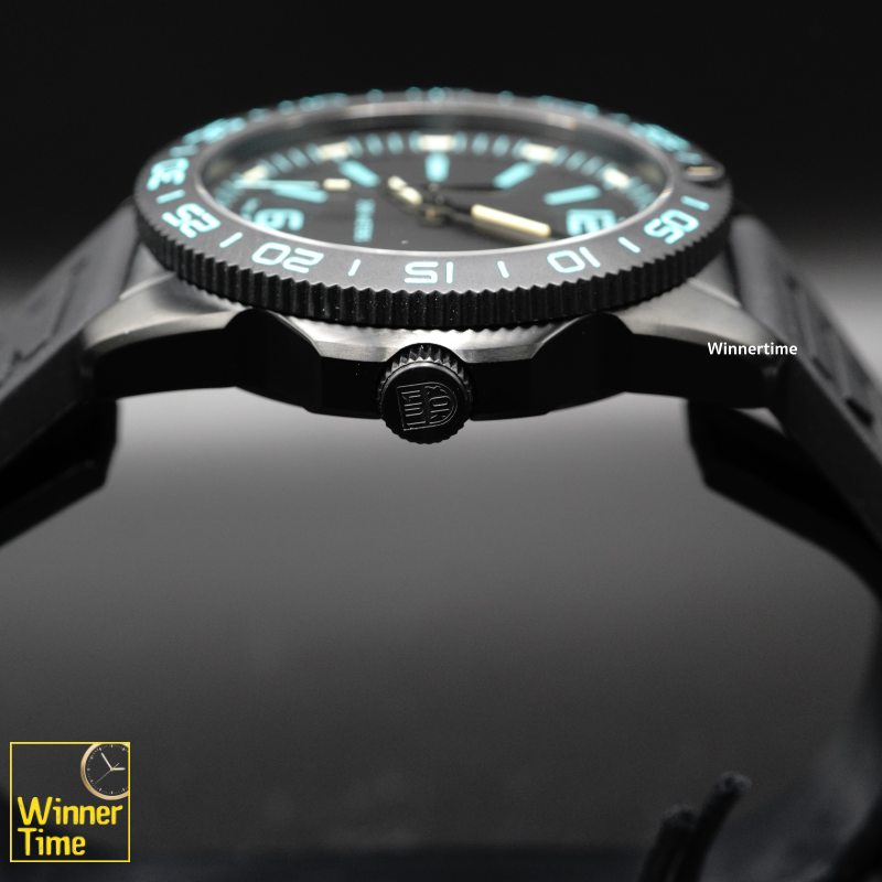 นาฬิกาข้อมือLUMINOX Pacific Diver Transformative Teal Limited Edition Color of the Year รุ่น XS.3124.N.SET