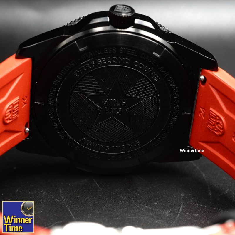 นาฬิกา LUMINOX Pacific Diver Rubber Strap รุ่น XS.3121.BO.RF (สายสีแดง)