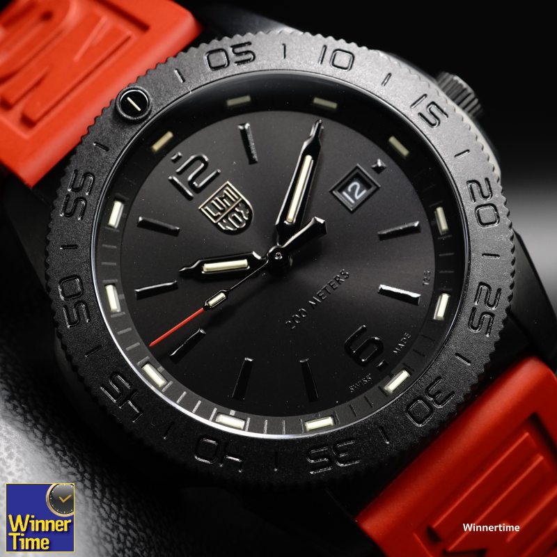 นาฬิกา LUMINOX Pacific Diver Rubber Strap รุ่น XS.3121.BO.RF (สายสีแดง)