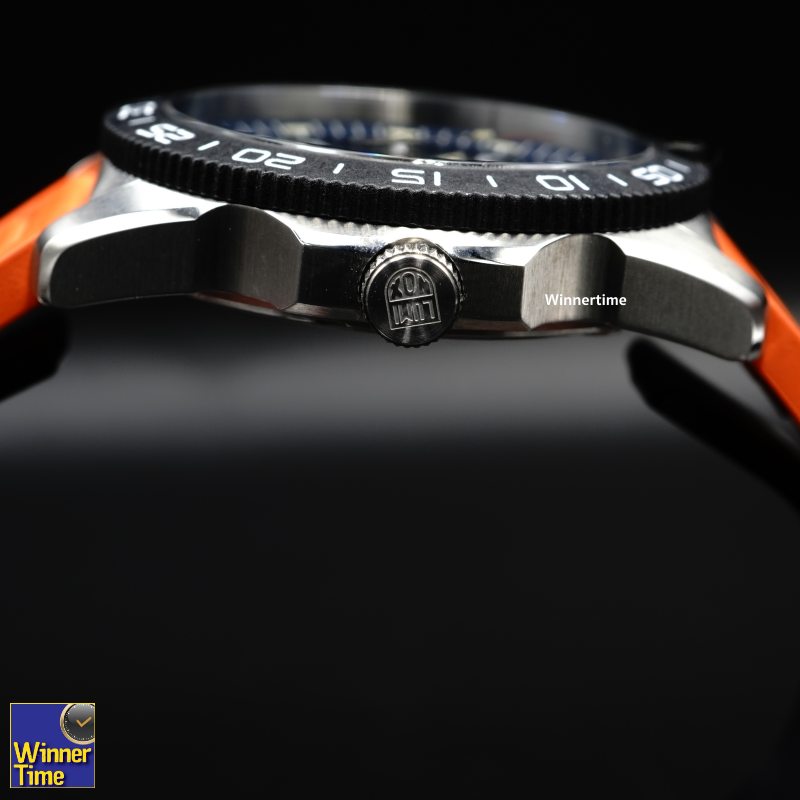 นาฬิกา LUMINOX Pacific Diver Rubber Strap รุ่น XS.3123.RF (สายสีส้ม)