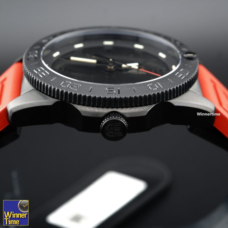 นาฬิกา LUMINOX Pacific Diver Rubber Strap รุ่น XS.3121.BO.RF (สายสีแดง)