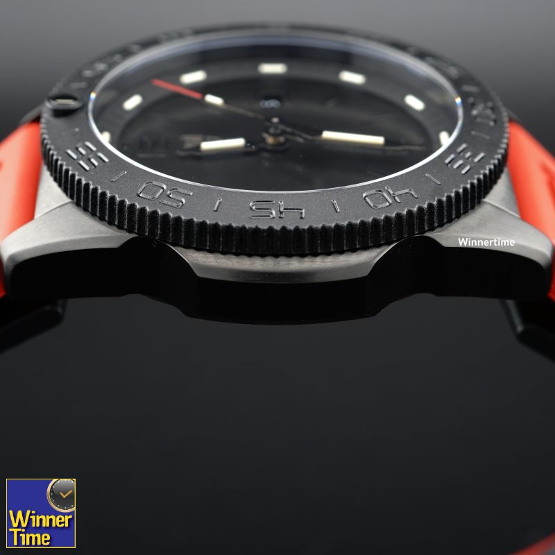 นาฬิกา LUMINOX Pacific Diver Rubber Strap รุ่น XS.3121.BO.RF (สายสีแดง)
